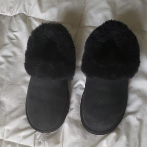 Ugg slippers